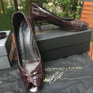 Donald J Pliner Peep Toe Pumps.  Size 8 M.